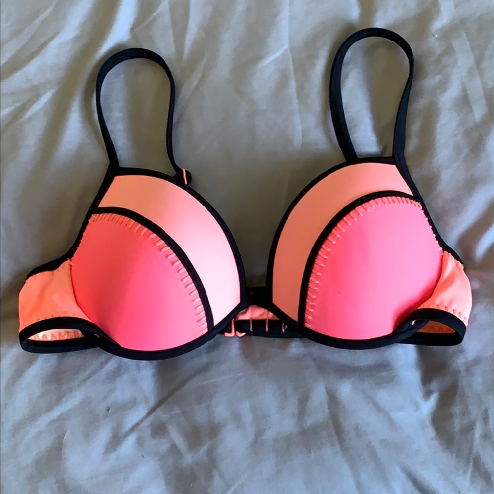 Victoria’s Secret - bikini top - 36C